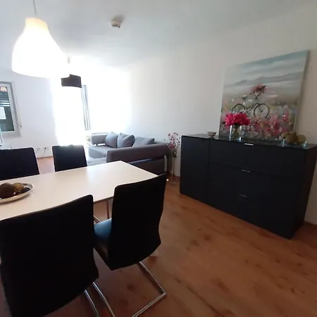 Bodensee City Apartment Friedrichshafen Komfort Apartman *